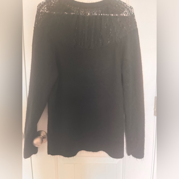 Express Lightweight Stretchy Crewneck sweater - Picture 3 of 8